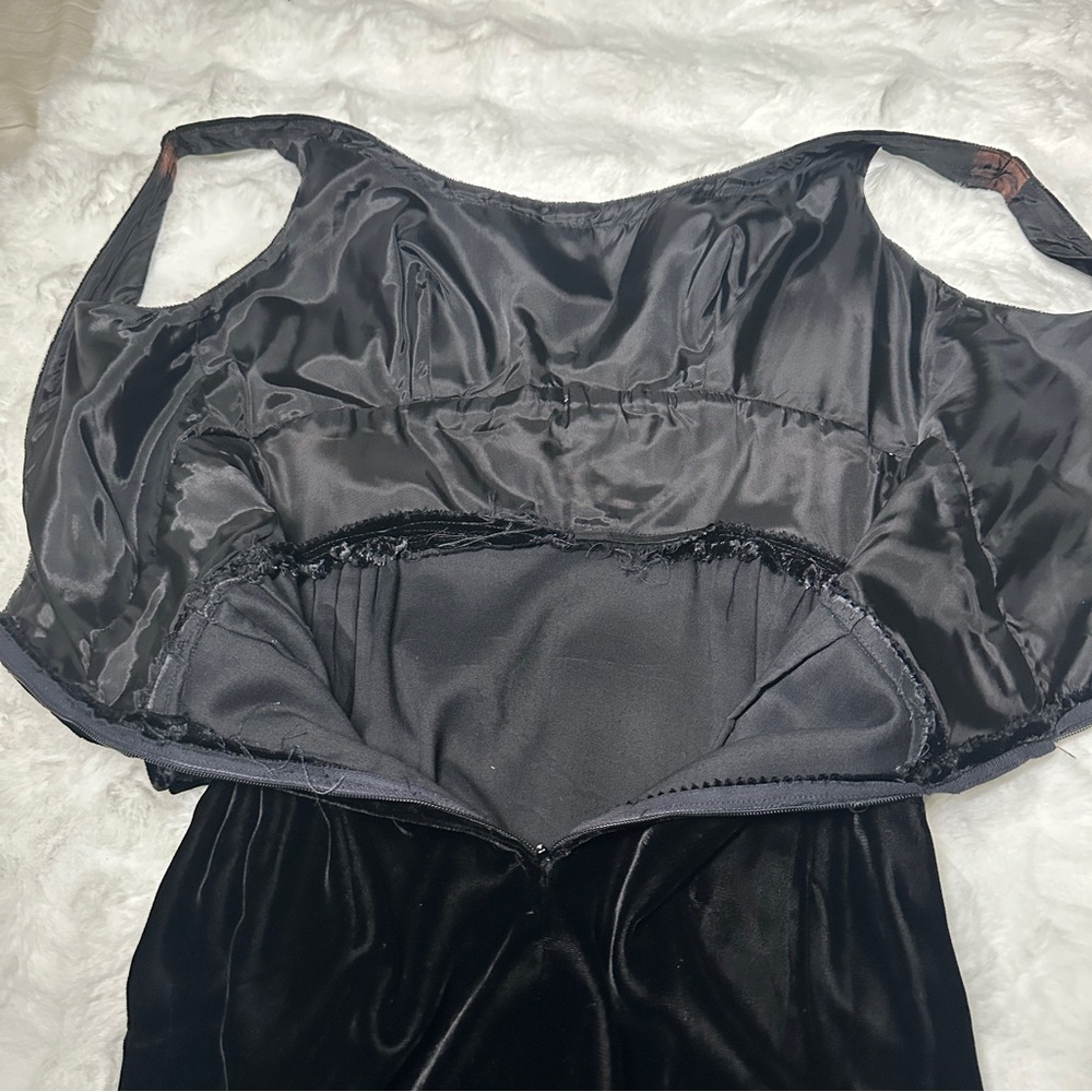 1970s Velvet Dress - Picture 11 of 12